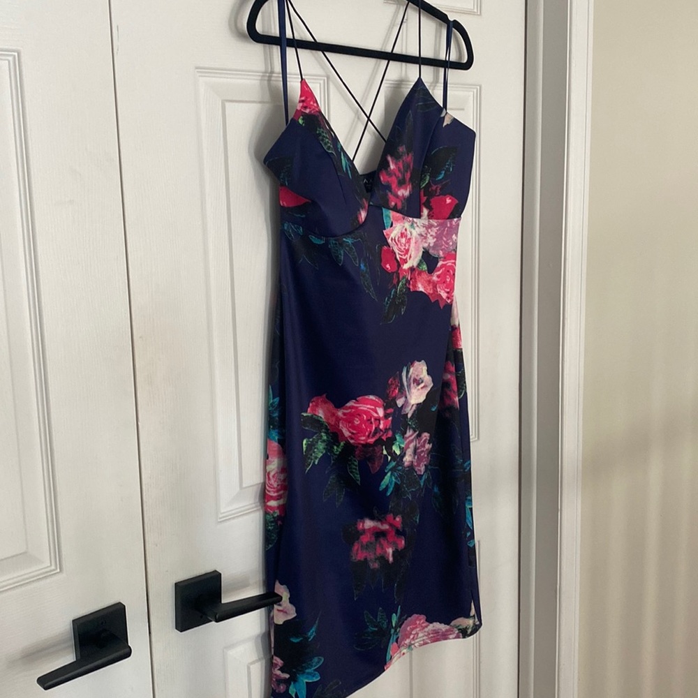 Flower cross cross strap dress
